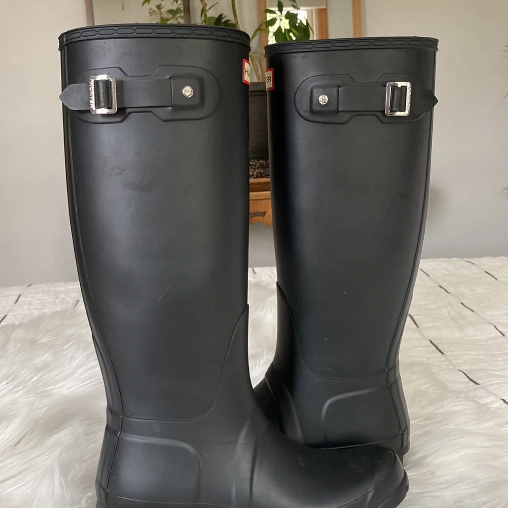 Women’s Original Tall Black Hunter Boots regular calf size - Picture 7 of 7